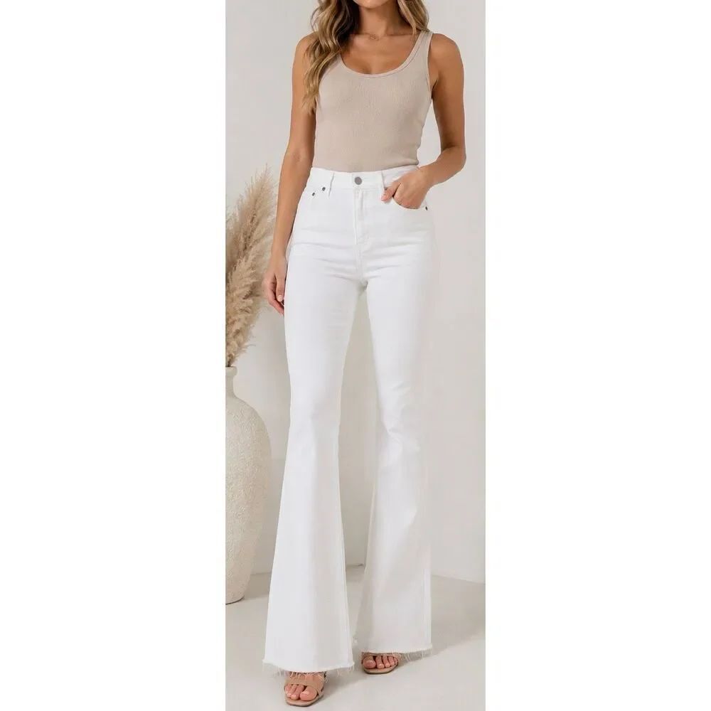 Harper Heritage White High Rise Flare Jeans Size 28 NWT